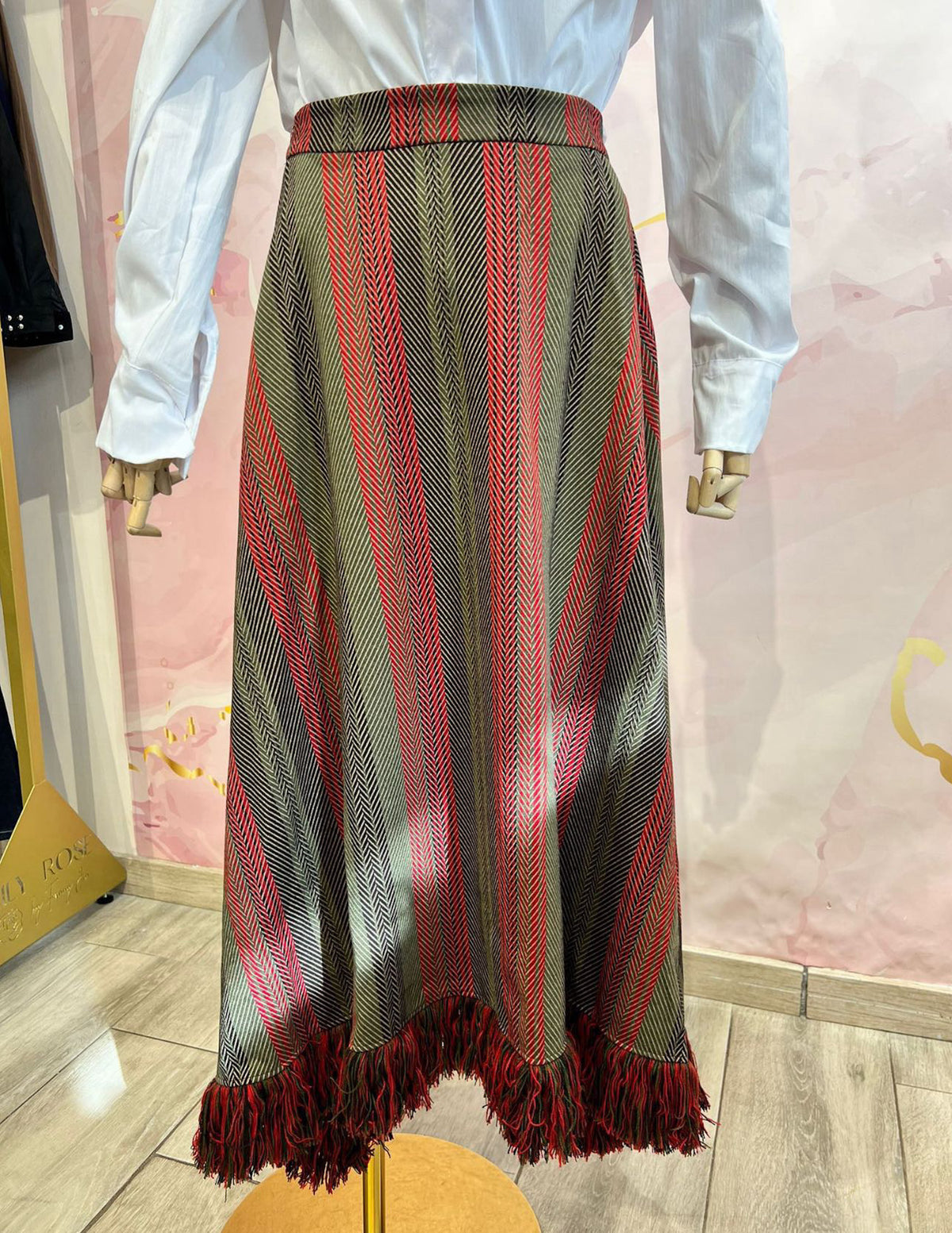 Midi skirt with fringes