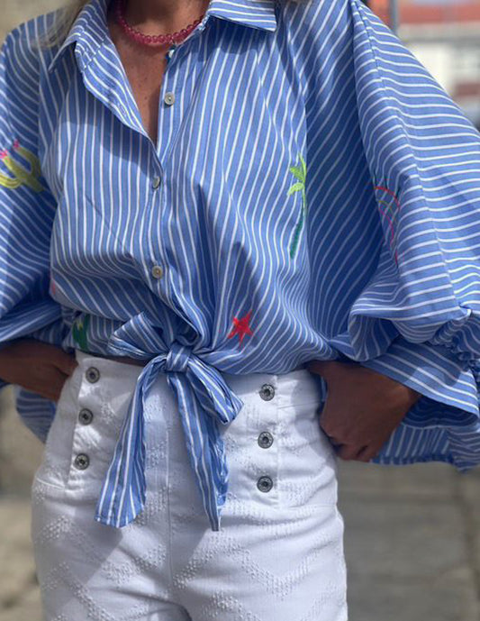 Camisa oversize com bordado
