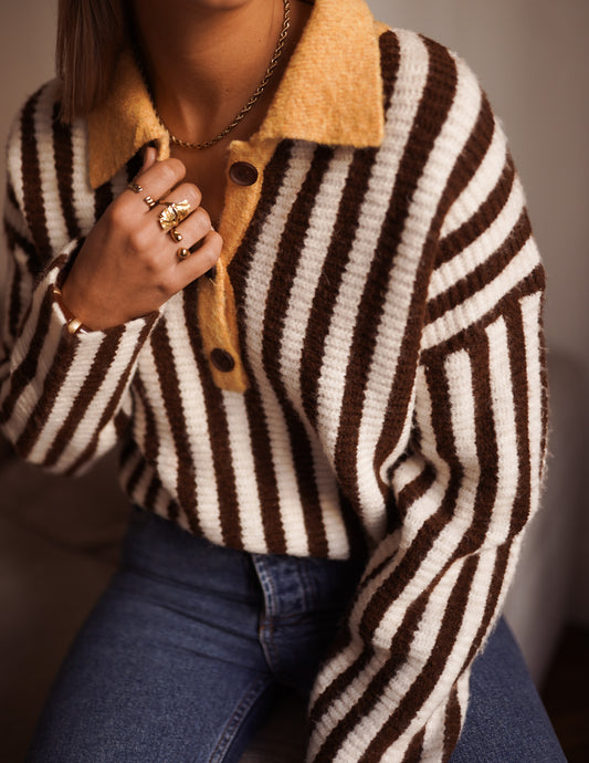 Knitted striped polo with mustard collar