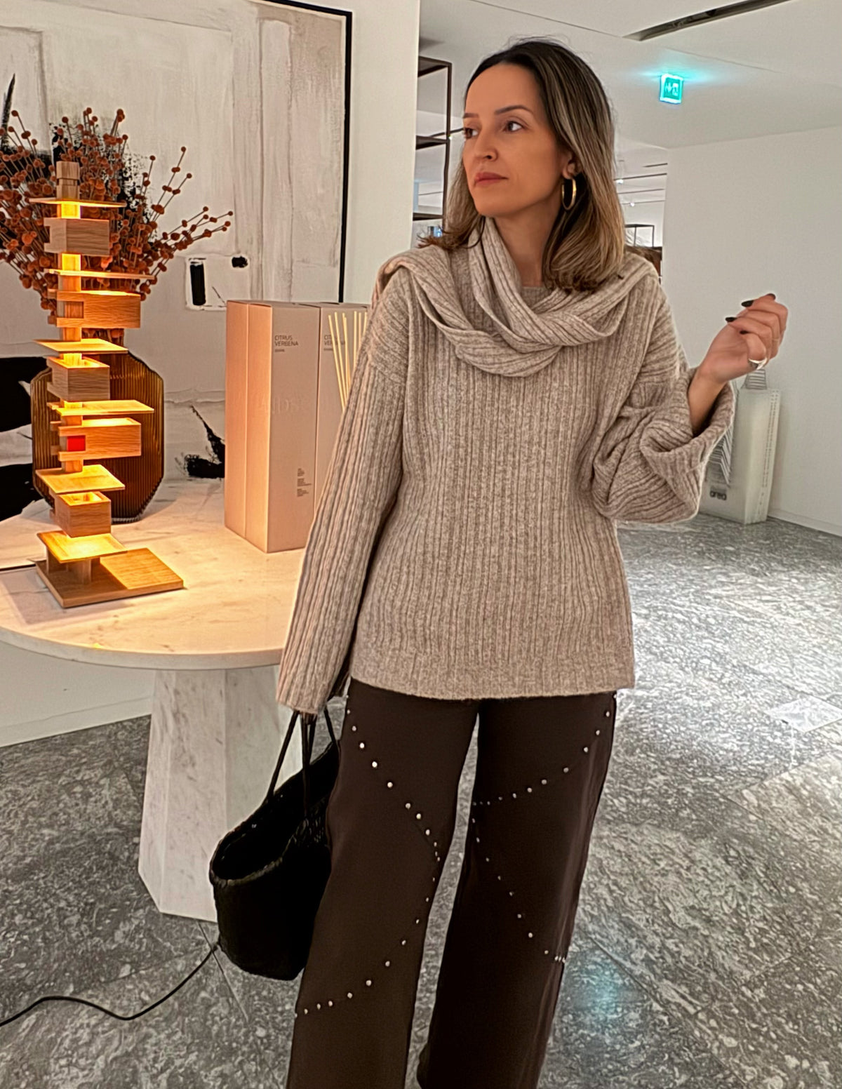 Knitted sweater with scarf in beige