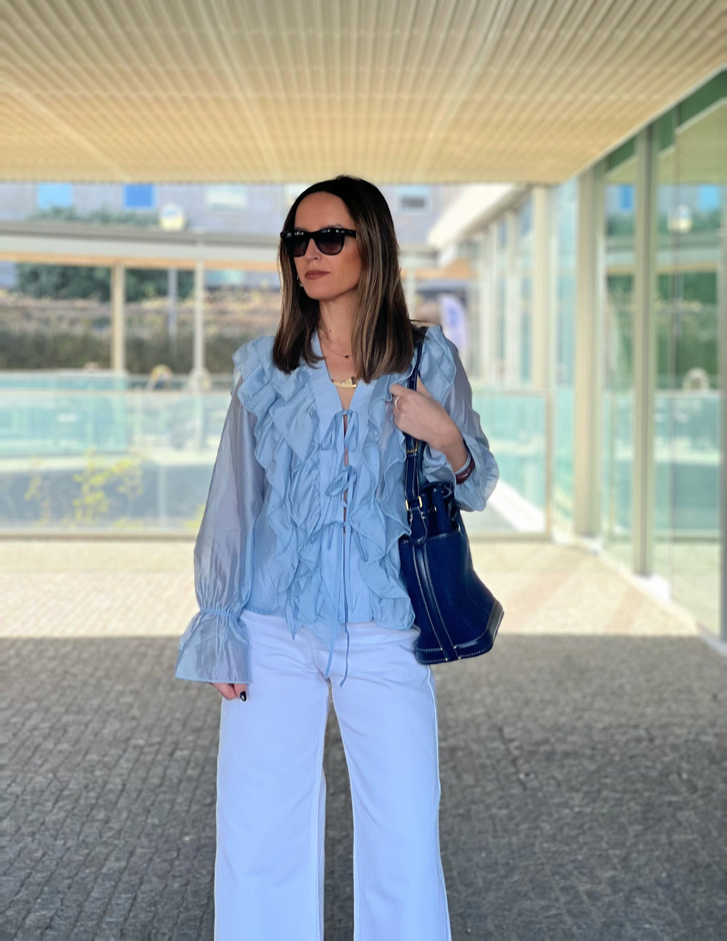 Maria blouse in light blue