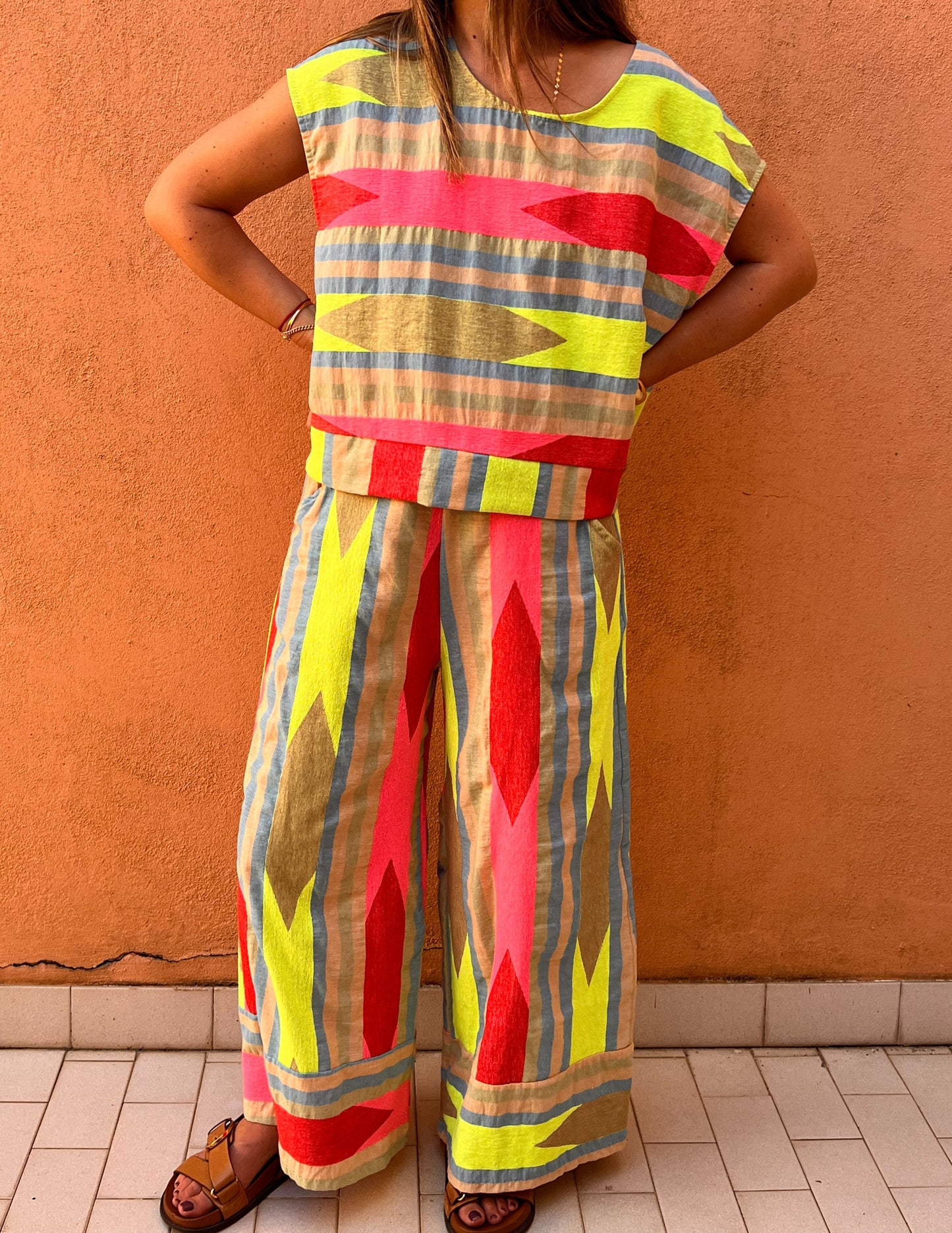 Conjunto FELICIA v2 JOY