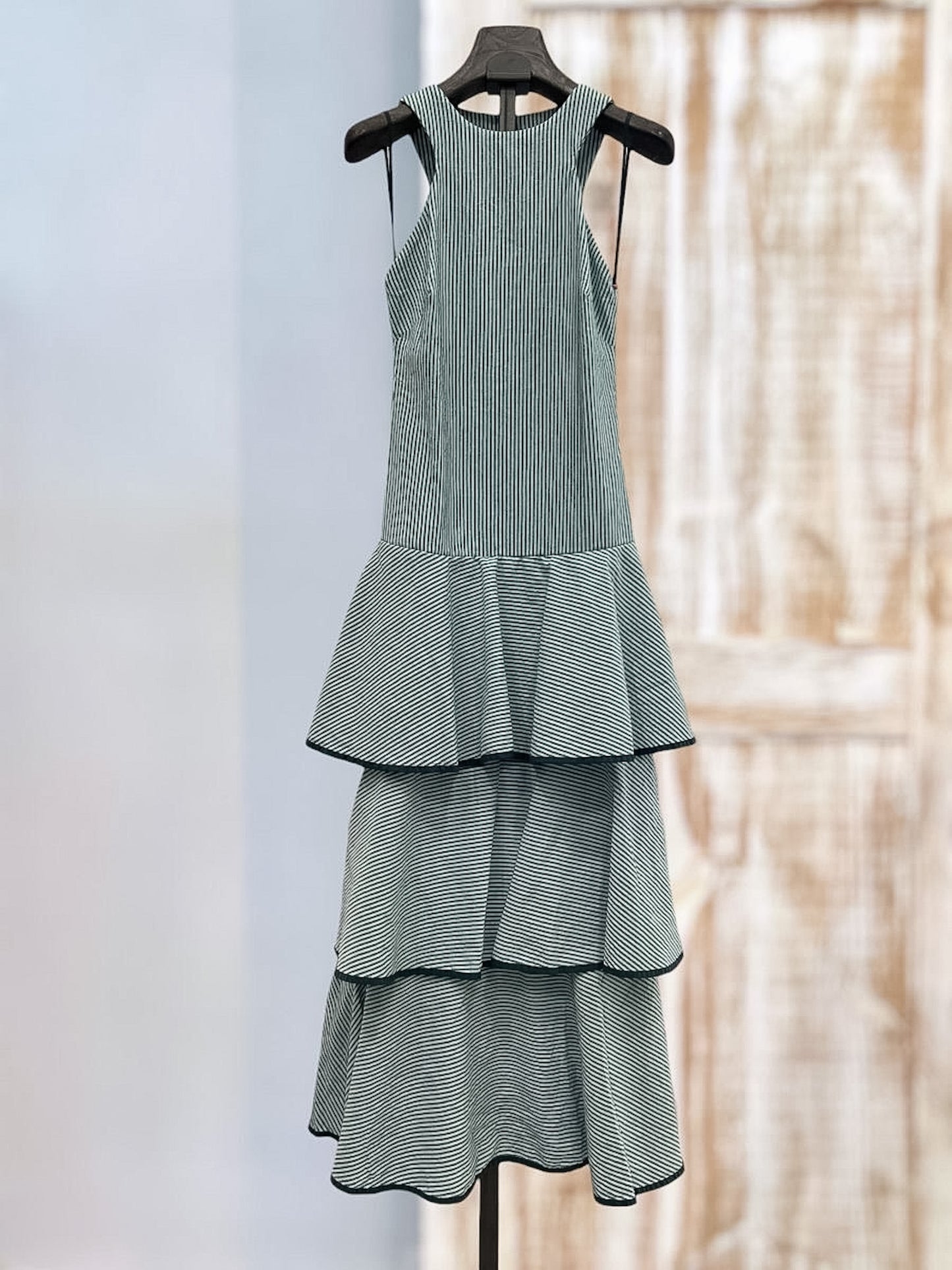 Vestido folhos