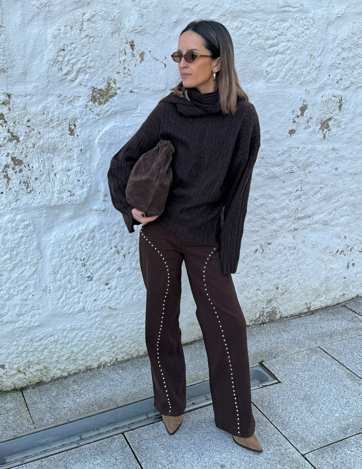 Studded trousers in brown
