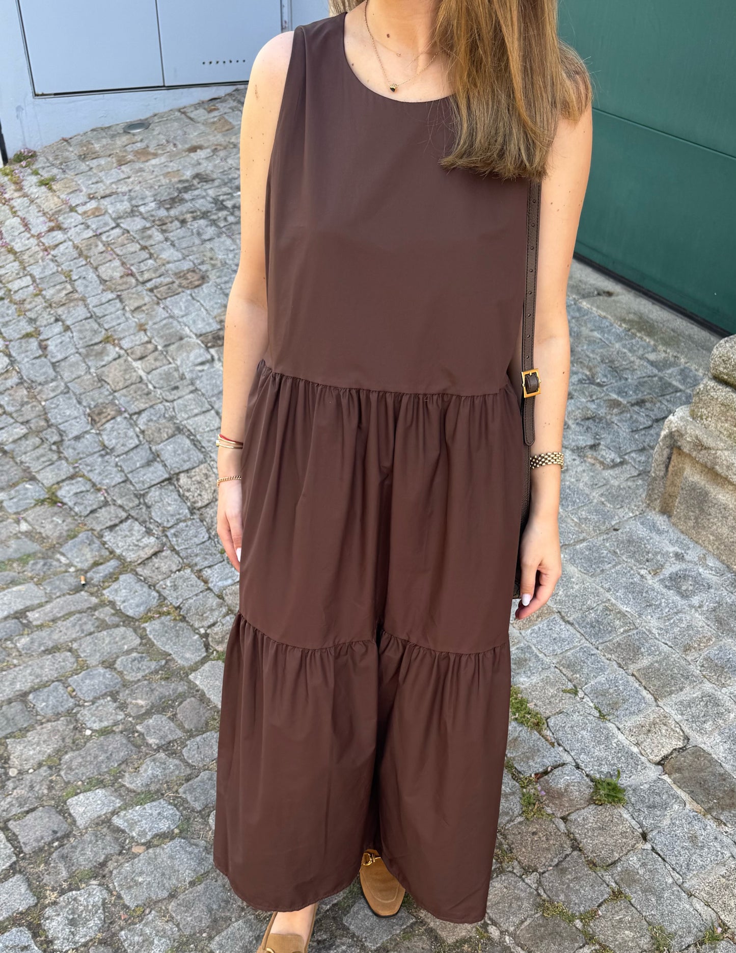 Vestido popelina na cor chocolate