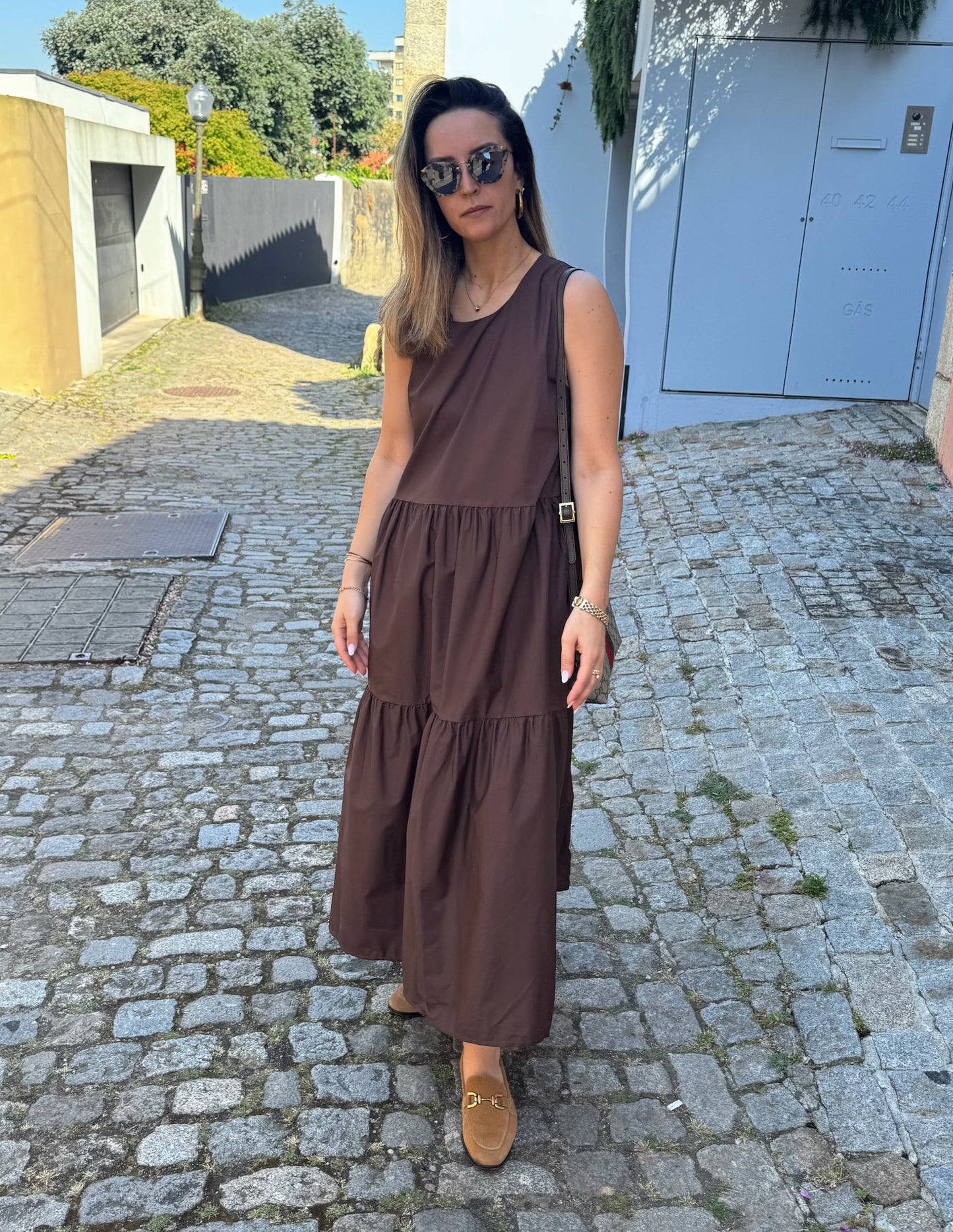 Vestido popelina na cor chocolate