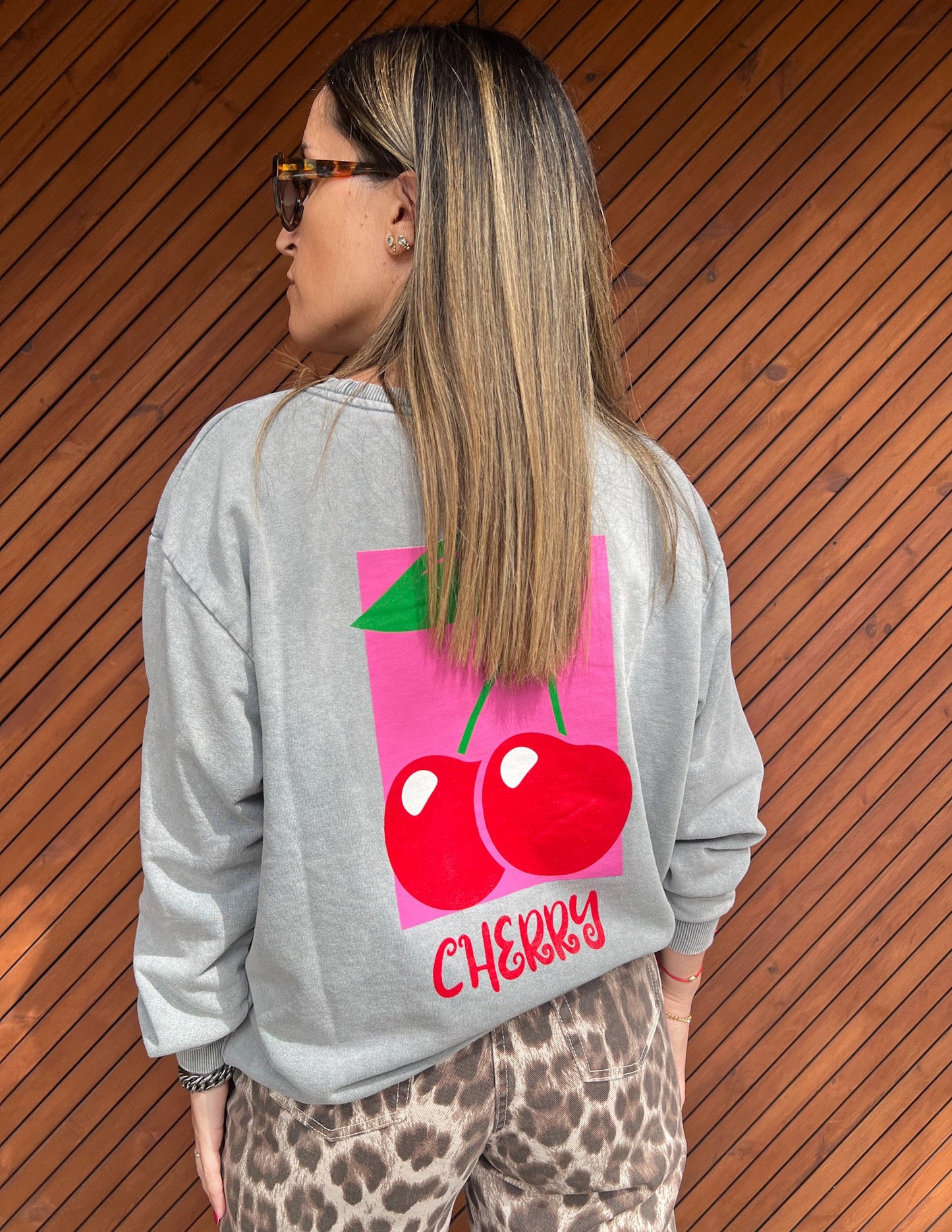 Cherry sweat JOY