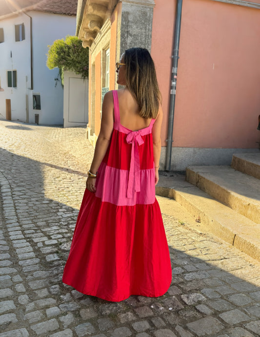Vestido vermelho e rosa