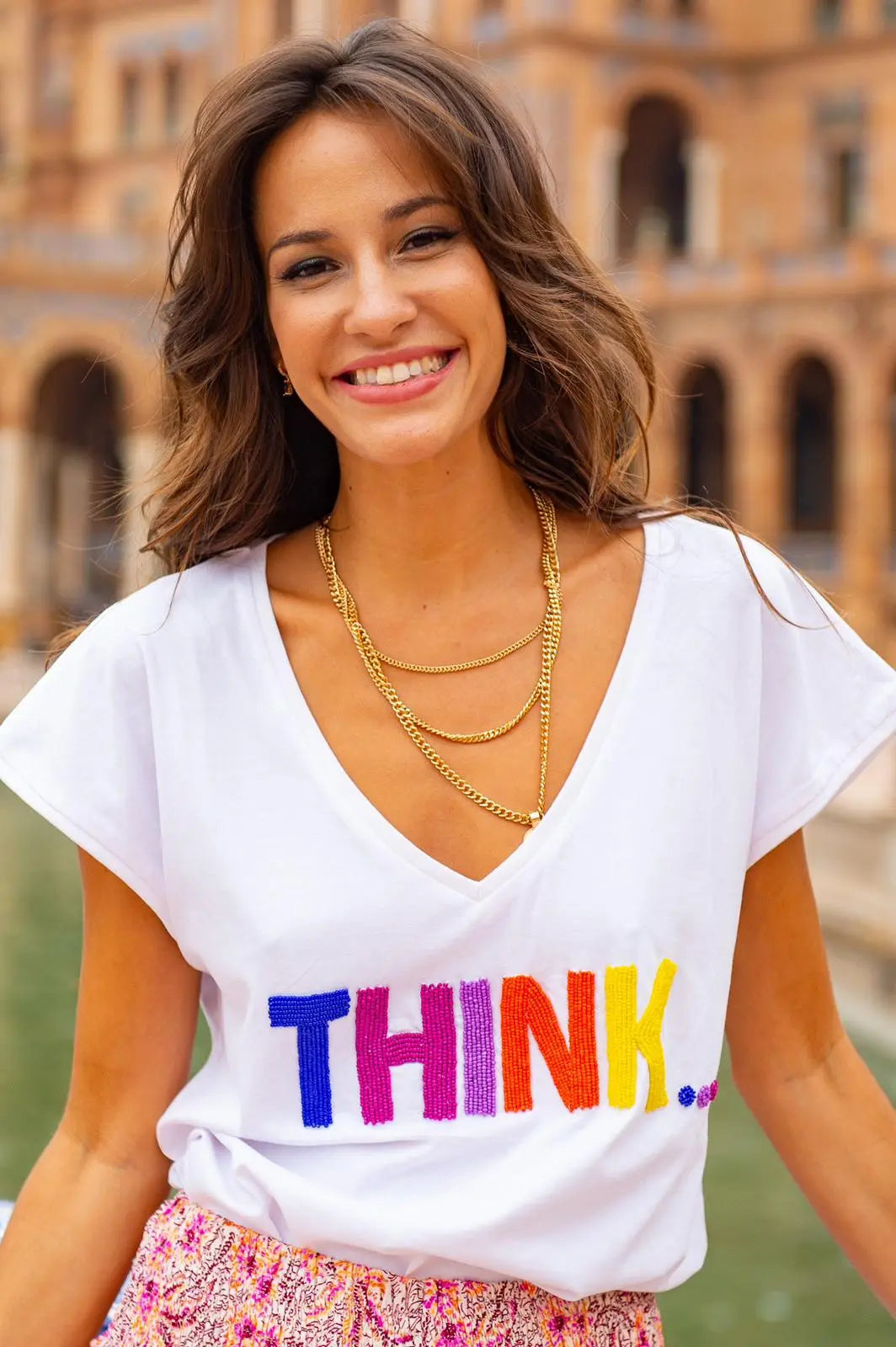 Tshirt bordada com missangas JOY