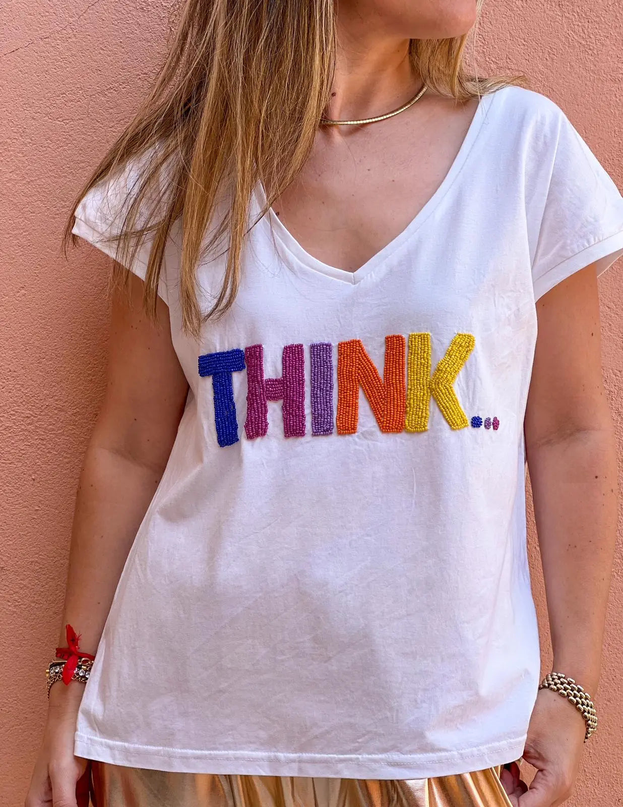 Tshirt bordada com missangas JOY