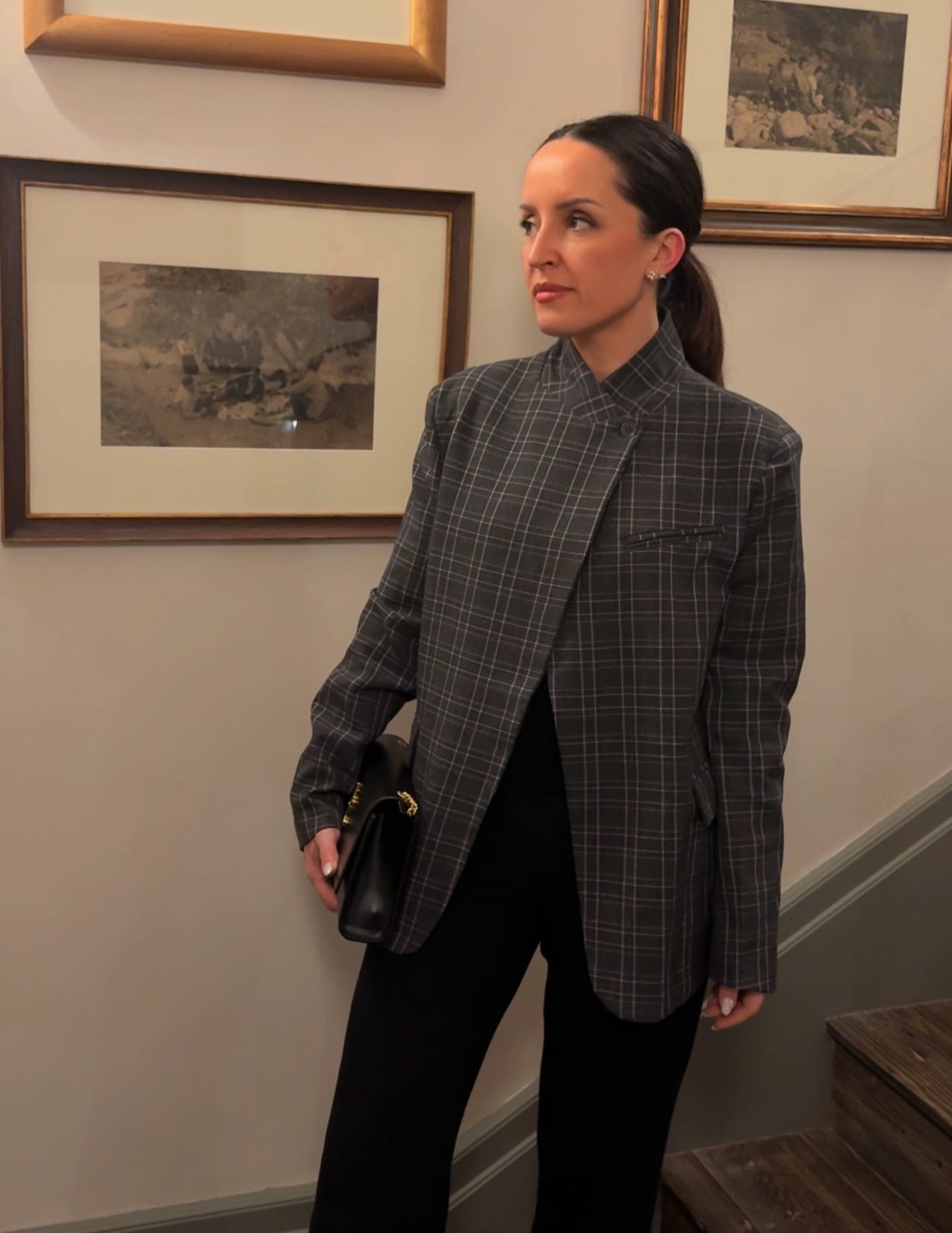 Asymmetrical blazer in grey plaid