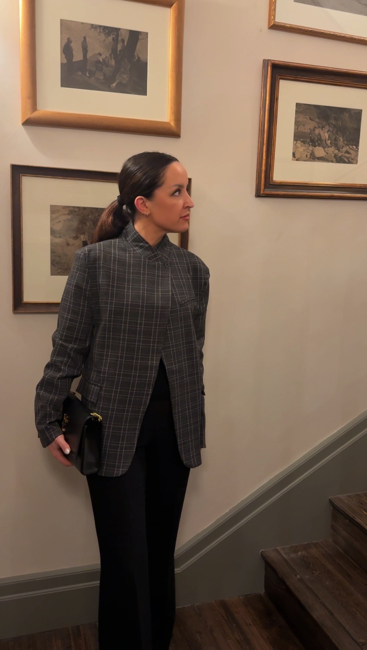 Asymmetrical blazer in grey plaid