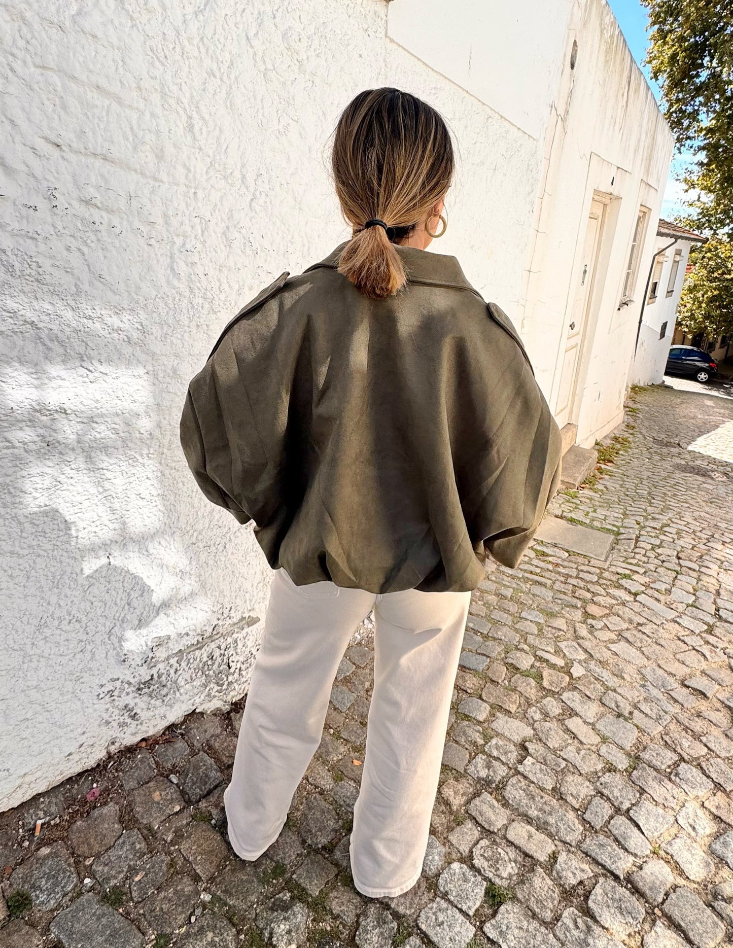 Suede bomber em verde seco