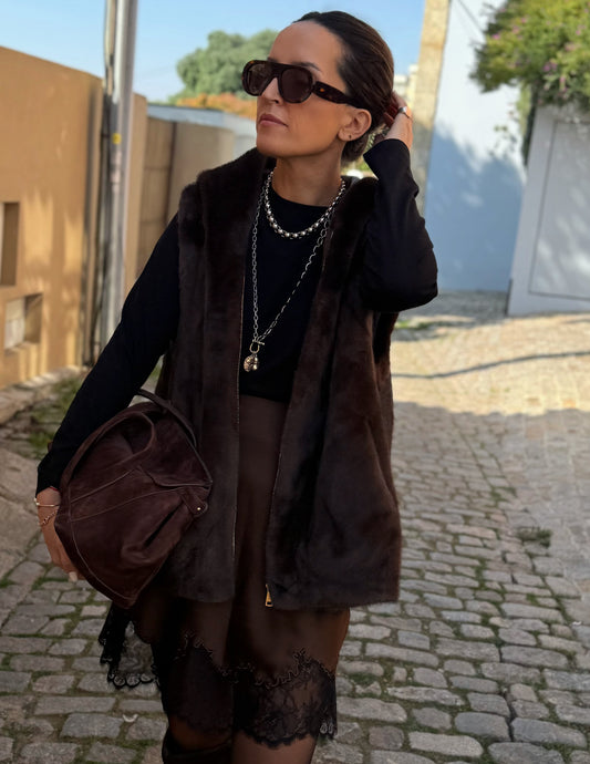 Faux fur vest in brown