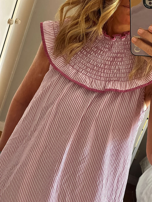 Vestido gola favos