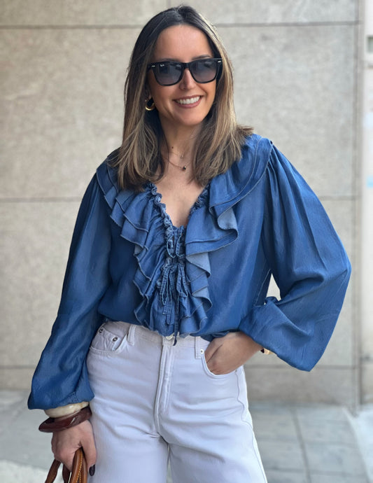 Lucía denim blouse