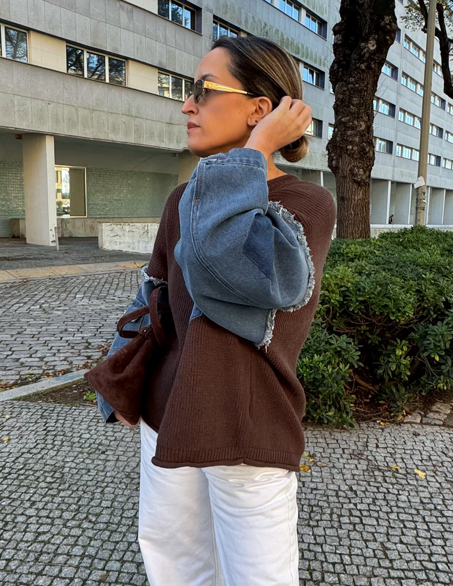 Denim and knit sweater in brown