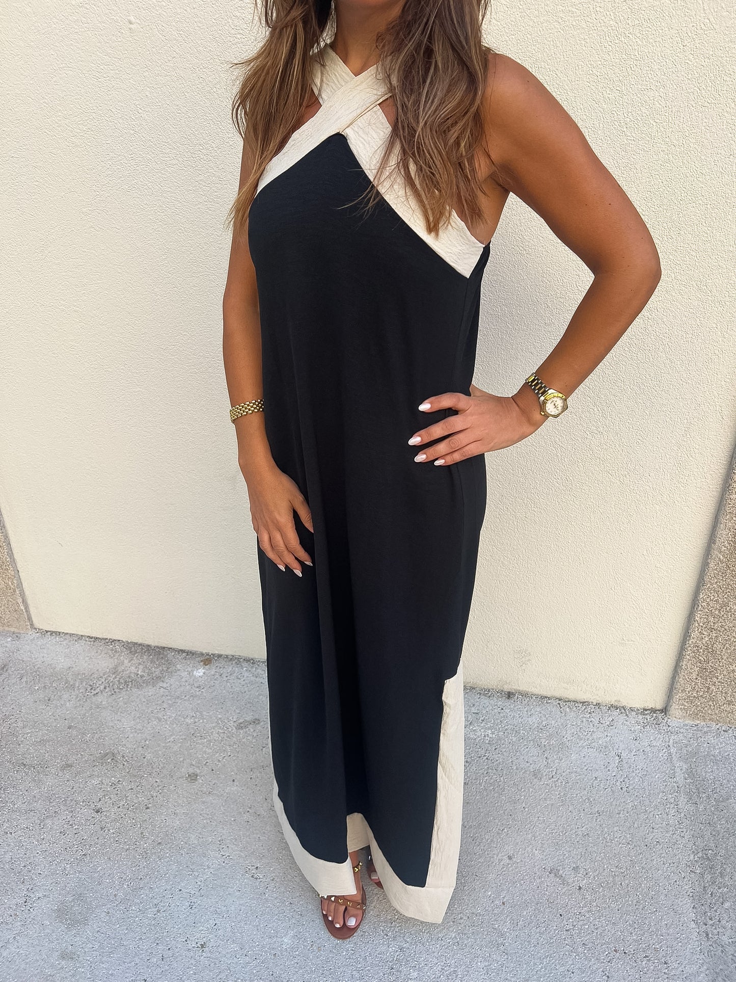 Vestido preto e bege