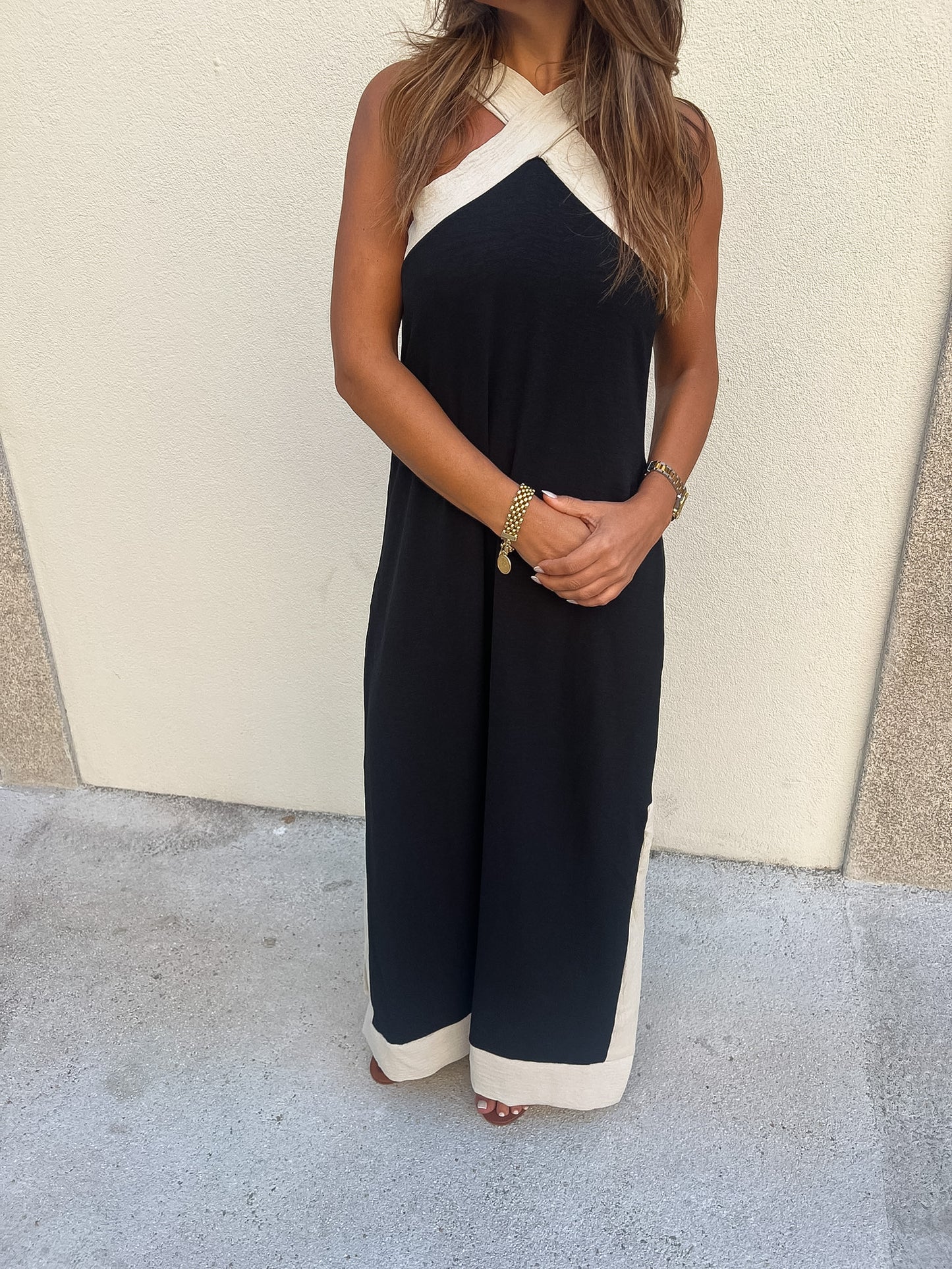 Vestido preto e bege