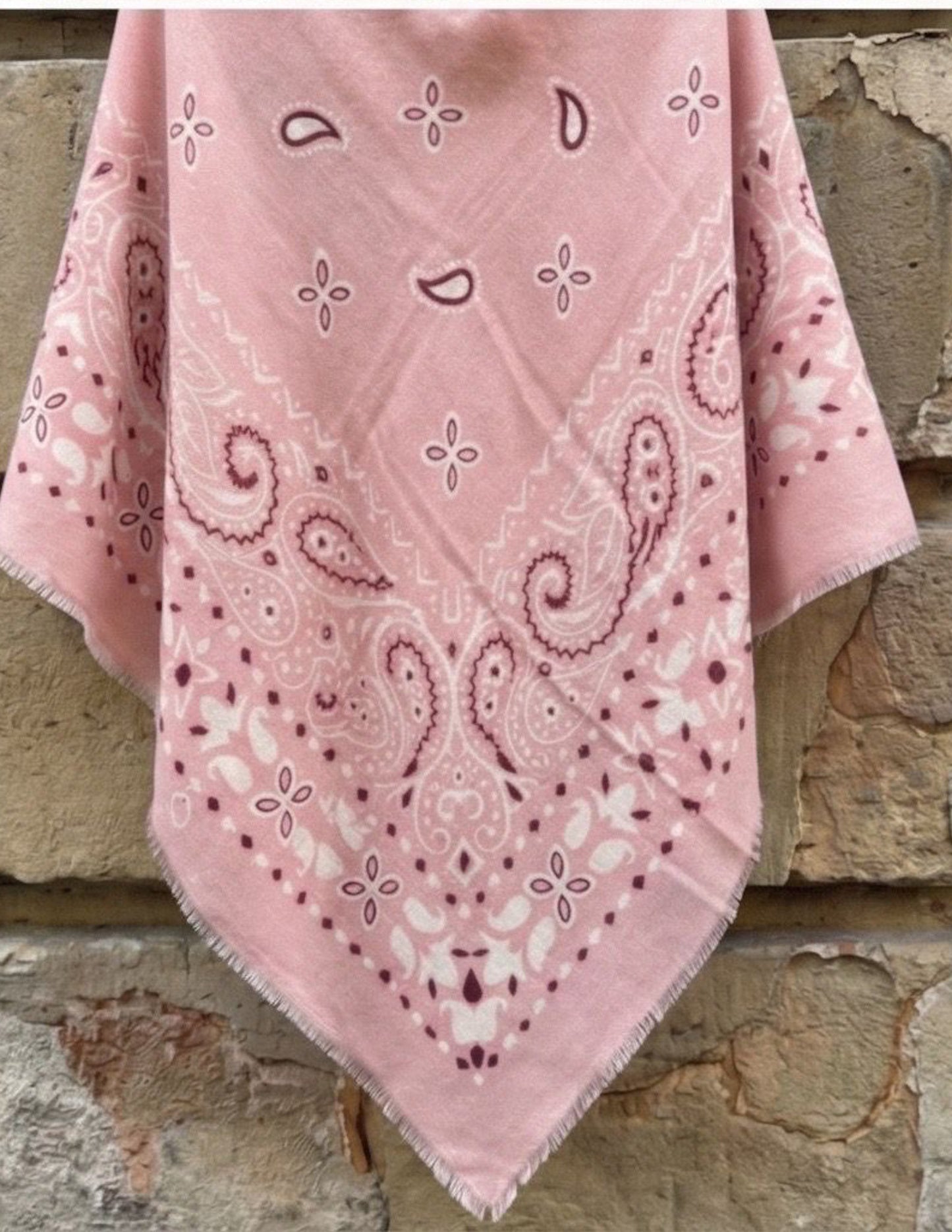 Echarpe bandana cor-de-rosa