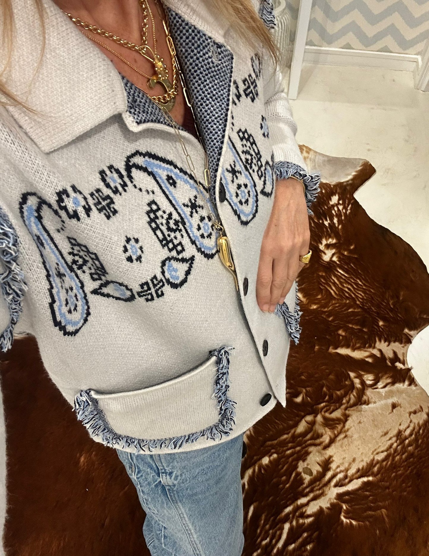 Bandana knitted jacket in white/blue